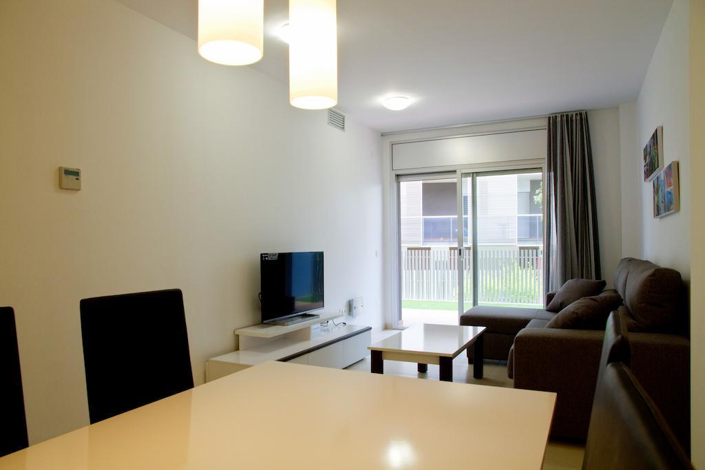 Rentalmar Paradise Families Only Con Parking Salou Quarto foto