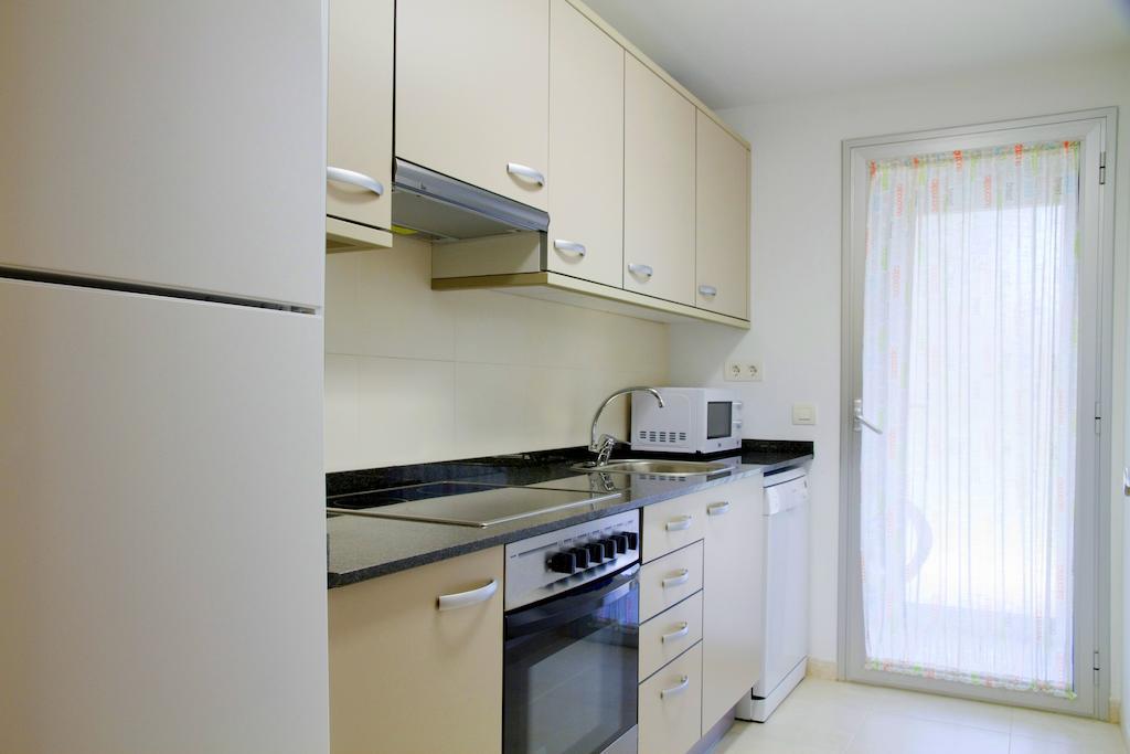 Rentalmar Paradise Families Only Con Parking Salou Quarto foto